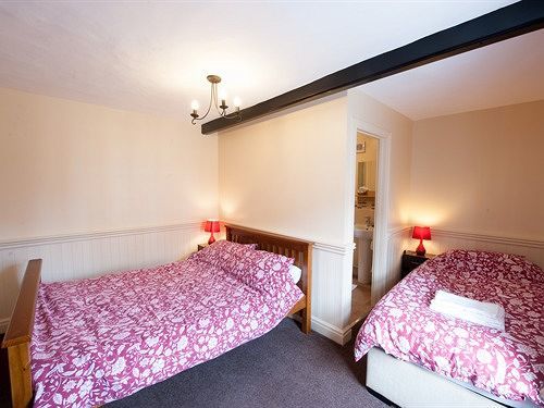 The Red Lion Hotel Chester Bagian luar foto